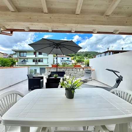 Sunny Terrace *